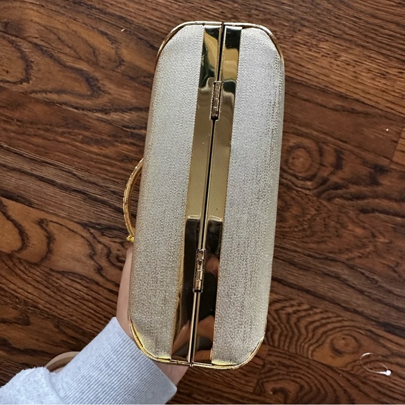 Elegant Gold prom or evening mini bag - Picture 11 of 17